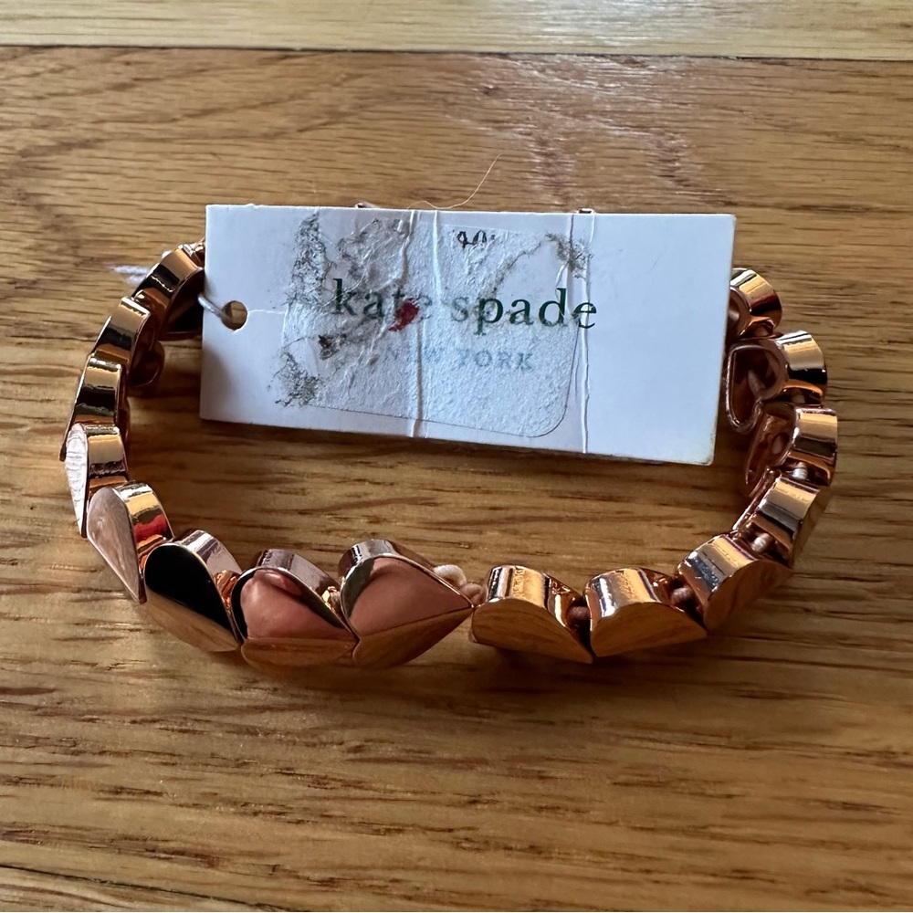 NWT Kate Spade Heritage Spade Heart Stretch Bracelet Rose Gold Tone OS